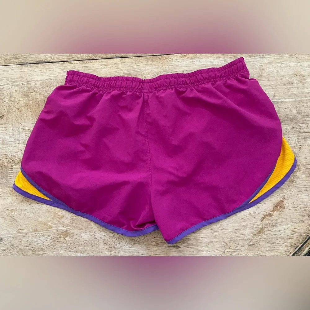 Under Armour Women’s Sz S Escape 3” Fuschia/Orange Athletic‎ Shorts